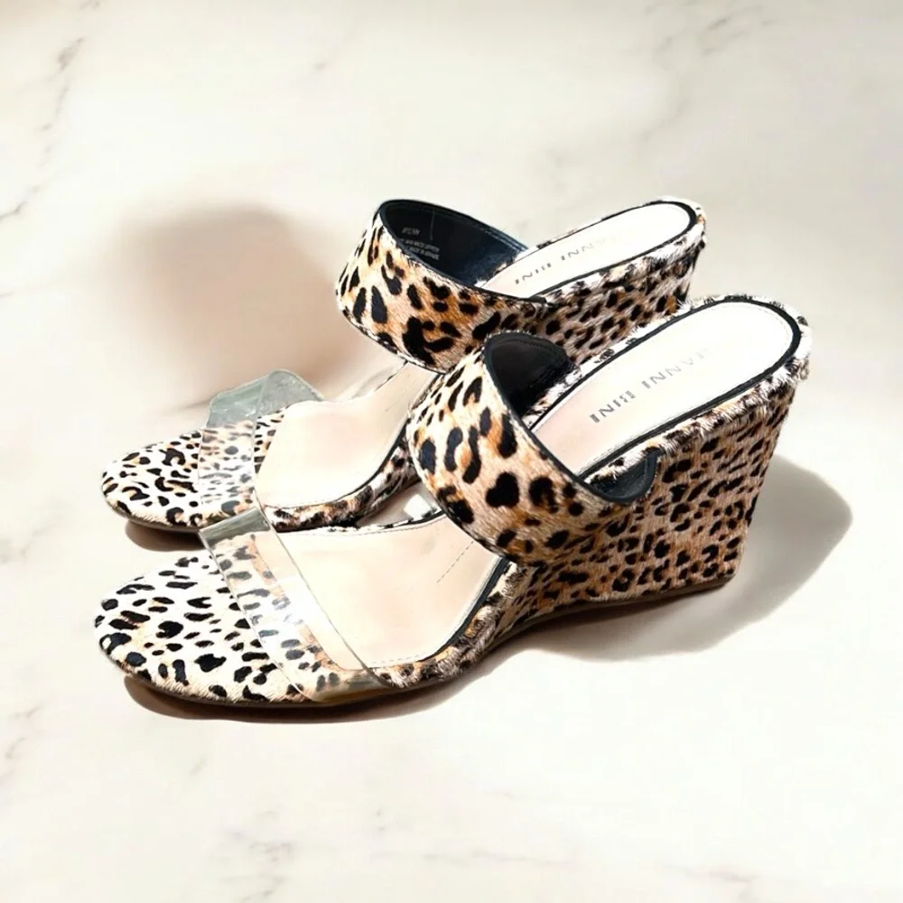 Gianni Bini Wylinn Wedge Sandal in Cheetah Print Fur Women’s Size 6 1/2